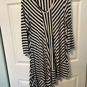 Comfy USA Monochrome Striped Top
